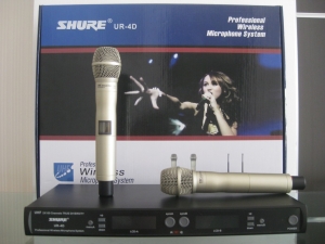 Micro không dây Shure UR4D cao cấp